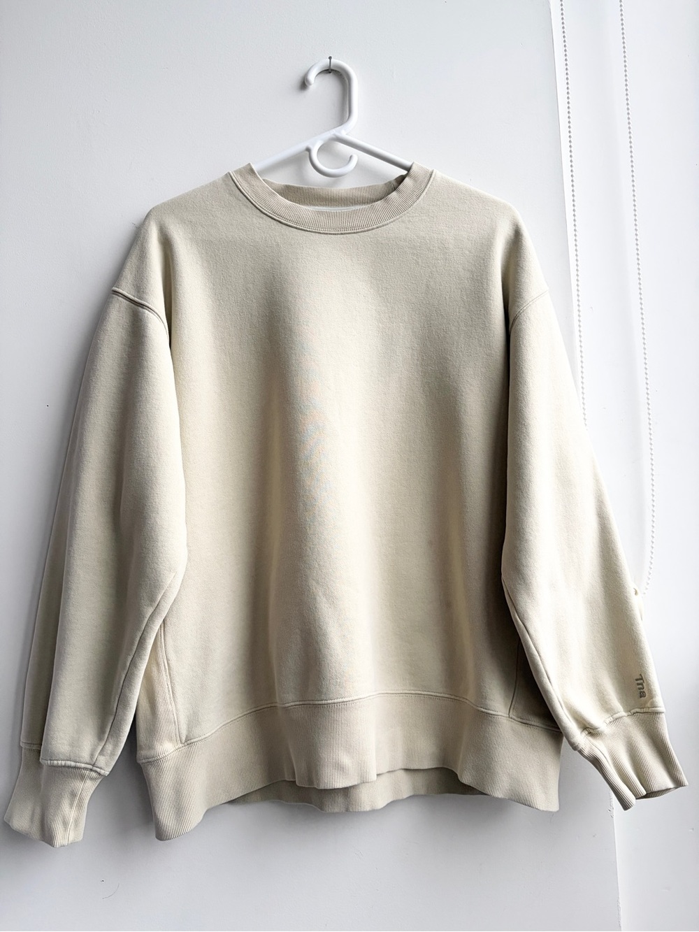 TNA Cozy Fleece Boyfriend Sweatshirt Size M Women’s Dusty Light Yellow